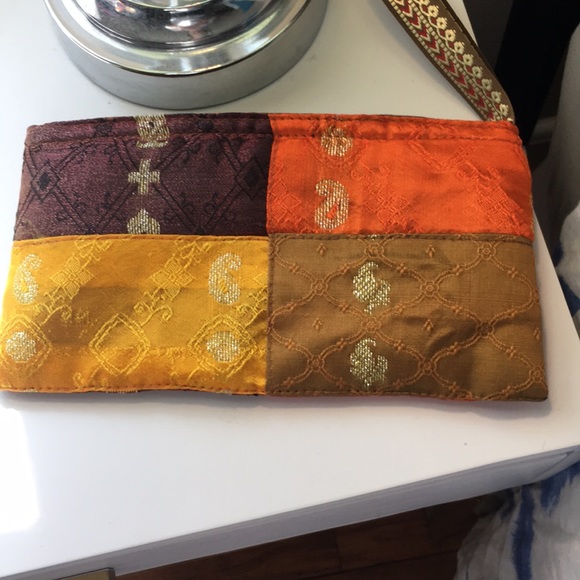 Boho Silk Wristlet - Picture 2 of 3